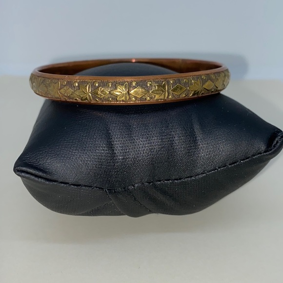 Vintage Jewelry - Vintage Copper Bangle
